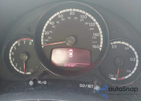 2014 Volkswagen Beetle 1.8T Entry из США, поврежденный, VIN 3VWF17AT8EM642069